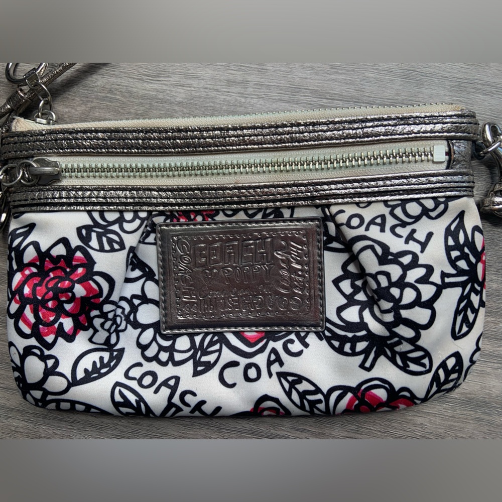 Coach clutch purse